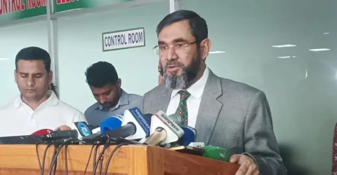 প্রবাসীদের জন্য প্রক্সি ভোটে প্রাধান্য দেওয়া হচ্ছে: ইসি সানাউল্লাহ
