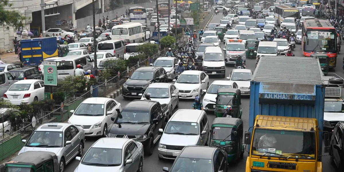 রমজানে যানজট নিয়ন্ত্রণে বহুমুখী পদক্ষেপ