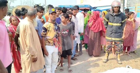 রাজশাহীর সড়কে প্রাণ গেলো দুই জনের