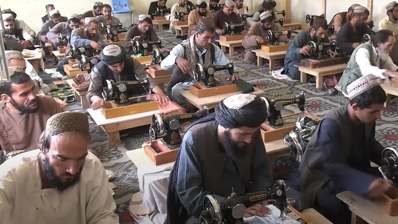 আফগানিস্তানে ৬০০ মাদকসেবীকে চিকিৎসার পাশাপাশি শেখানো হলো কাজ