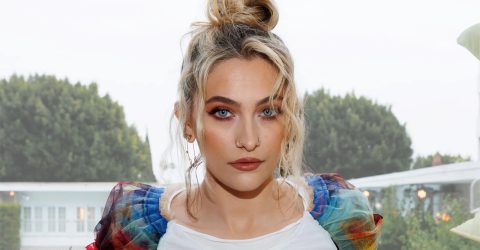 বিতর্কের মাঝে মুখ খুললেন মাইকেলের মেয়ে প্যারিস