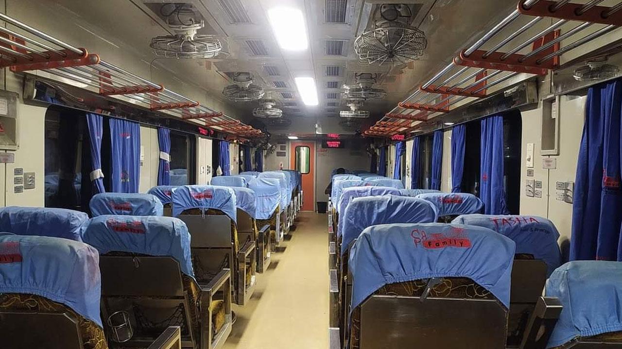 ঢাকা থেকে ফিরতি যাত্রার টিকিট বিক্রি হয়েছে ৬০ শতাংশ