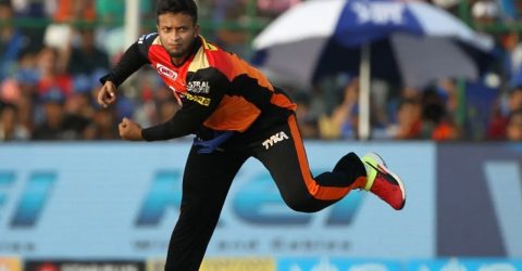 আইপিএলে ৩ ফ্র্যাঞ্চাইজির জন্য অপেক্ষায় সাকিব