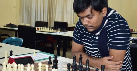 বিশ্ব জুনিয়র দাবায় চ্যালেঞ্জের মুখে তাহসিন
