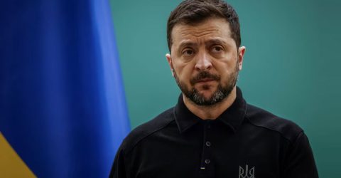 ইউক্রেনীয় সেনাদের ঘিরে ফেলা হয়নি, দাবি জেলেনস্কির