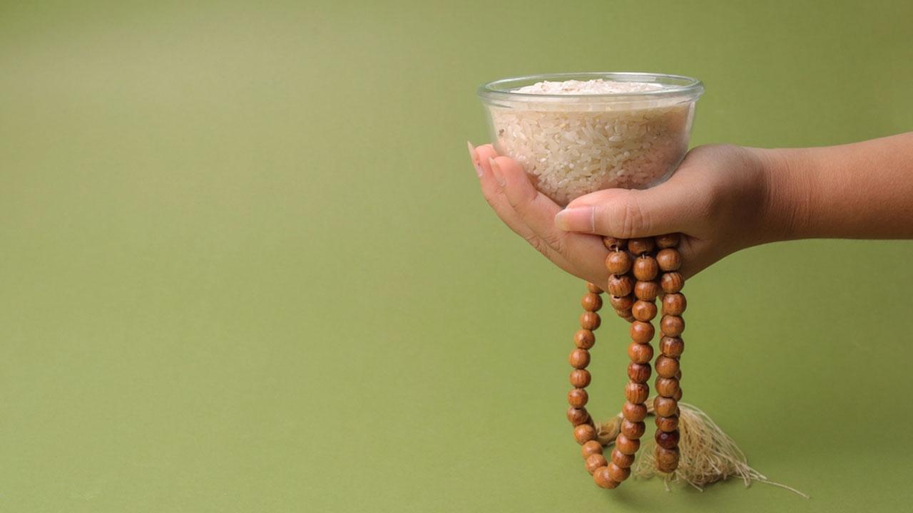 জাকাতের জন্য রাখা টাকা নিজ প্রয়োজনে খরচ করা যাবে?