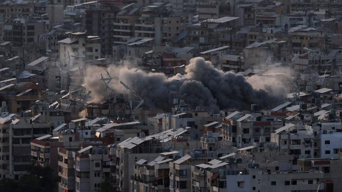 দক্ষিণ বৈরুতে হিজবুল্লাহর ক্ষেপণাস্ত্র মজুদে ইসরায়েলের হামলা