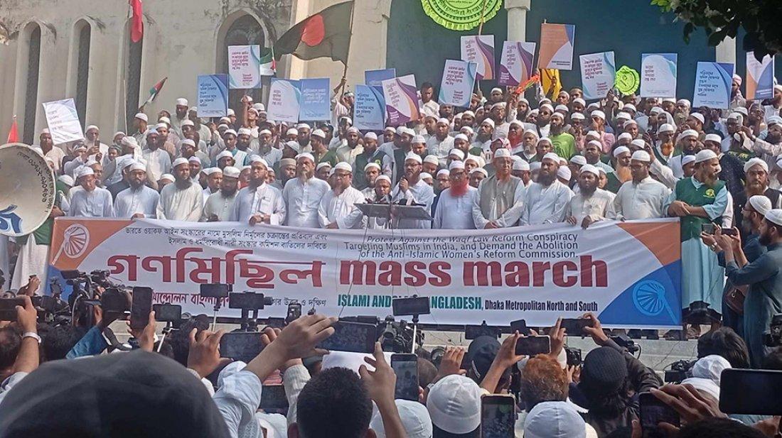 নারী সংস্কার কমিশনের সঙ্গে সংশ্লিষ্টদের প্রকাশ্যে বিচারের দাবি মুফতি ফয়জুল করীমের