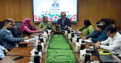 বিমানবন্দরকে চমৎকার গেটওয়ে হিসেবে সাজাতে হবে : বিমান উপদেষ্টা