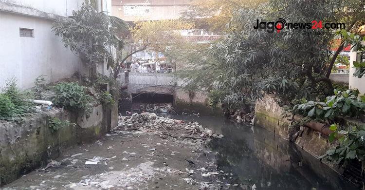 চট্টগ্রাম শহরে উন্মুক্ত খাল-নালার ৫৬৩ স্পট ‘ঝুঁকিপূর্ণ’