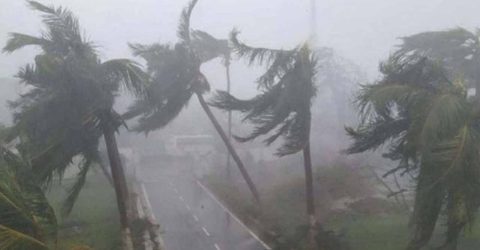 সন্ধ্যার মধ্যে ১০ জেলায় ৬০ কিমি বেগে ঝড়ের আভাস