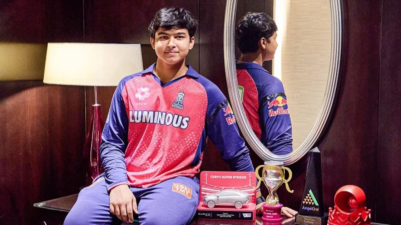 ৩৫ বলের সেঞ্চুরিতে যত রেকর্ড গড়লেন ১৪ বছরের বৈভব