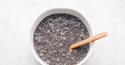 চিয়া সিড কীভাবে পেটের মেদ দূর করে জানেন?