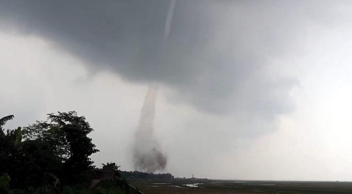 নাসিরনগরে আকাশি বিলে টর্নেডো