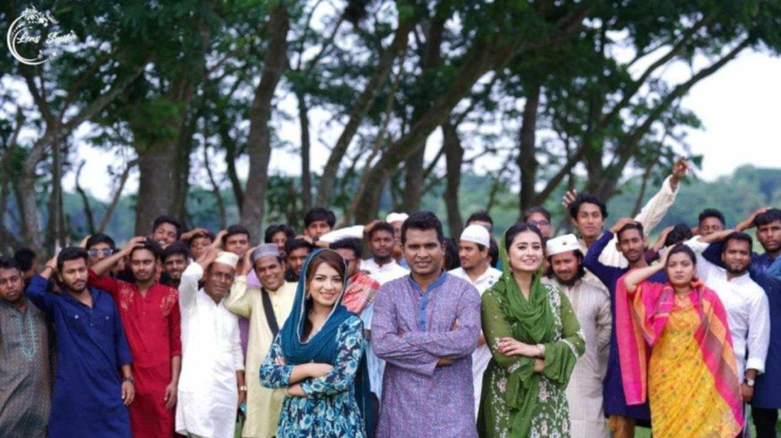 প্রায় ৫০০ অভিনয়শিল্পী এক নাটকে!