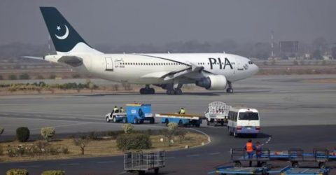 বিমান চলাচলের জন্য আকাশসীমা পুনরায় খুলে দিয়েছে পাকিস্তান