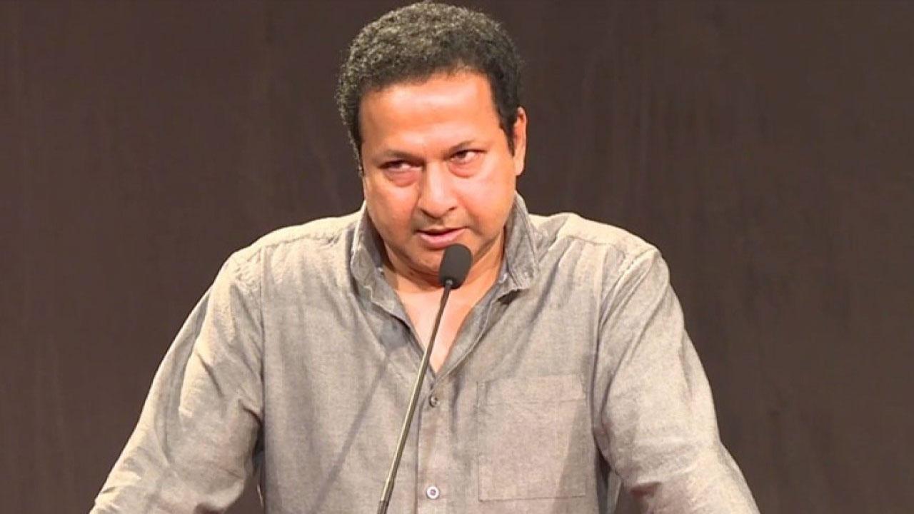 রাজনৈতিক সুযোগ নিয়েই অনেক শিল্পী বিপদে পড়েছেন : বাপ্পারাজ