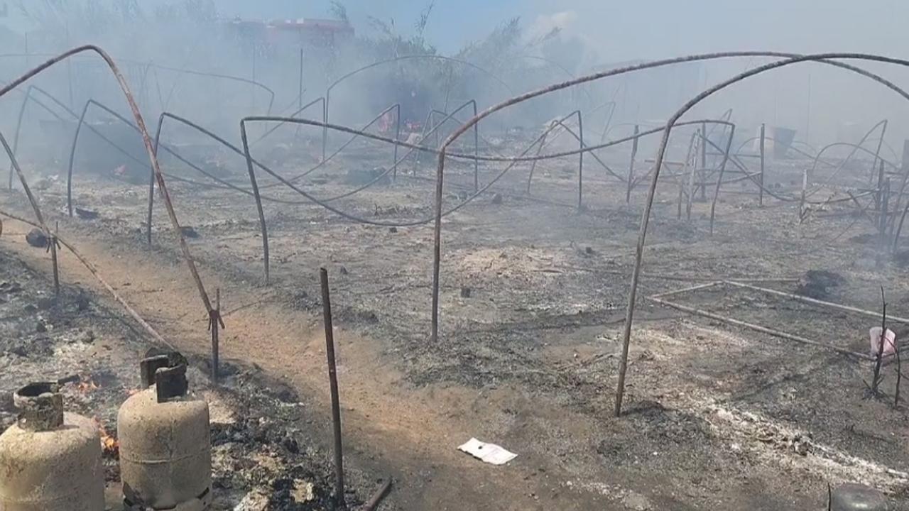 গাজায় ইসরায়েলি বিমান হামলায় এক রাতে নিহত ১০০