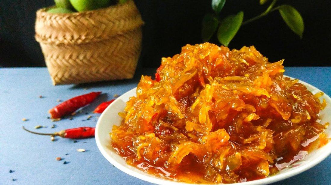 আমের এই আচার বানিয়ে ফেলা যায় তেল ছাড়াই