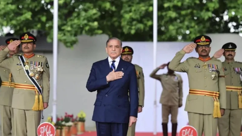 ভারতকে অস্তিত্বের জন্য হুমকি মনে করে পাকিস্তান