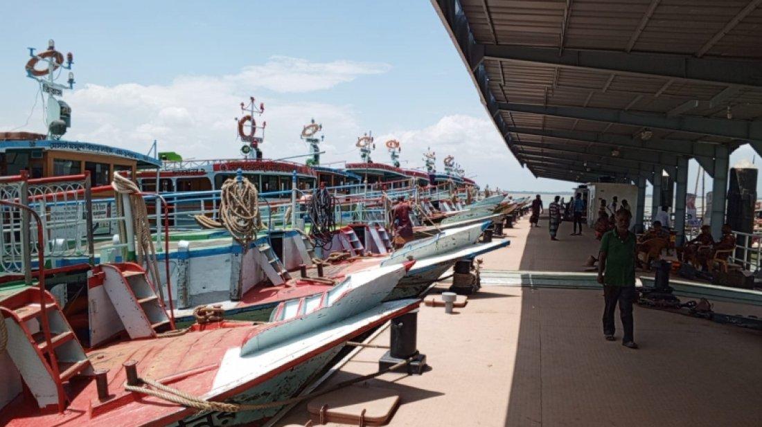 উত্তাল পদ্মা, লঞ্চ চলাচল বন্ধ