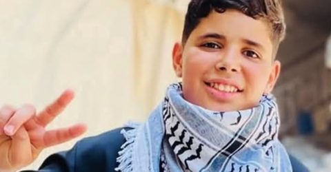 বিমান হামলায় প্রাণ হারাল শিশুশিল্পী হাসান আয়াদ