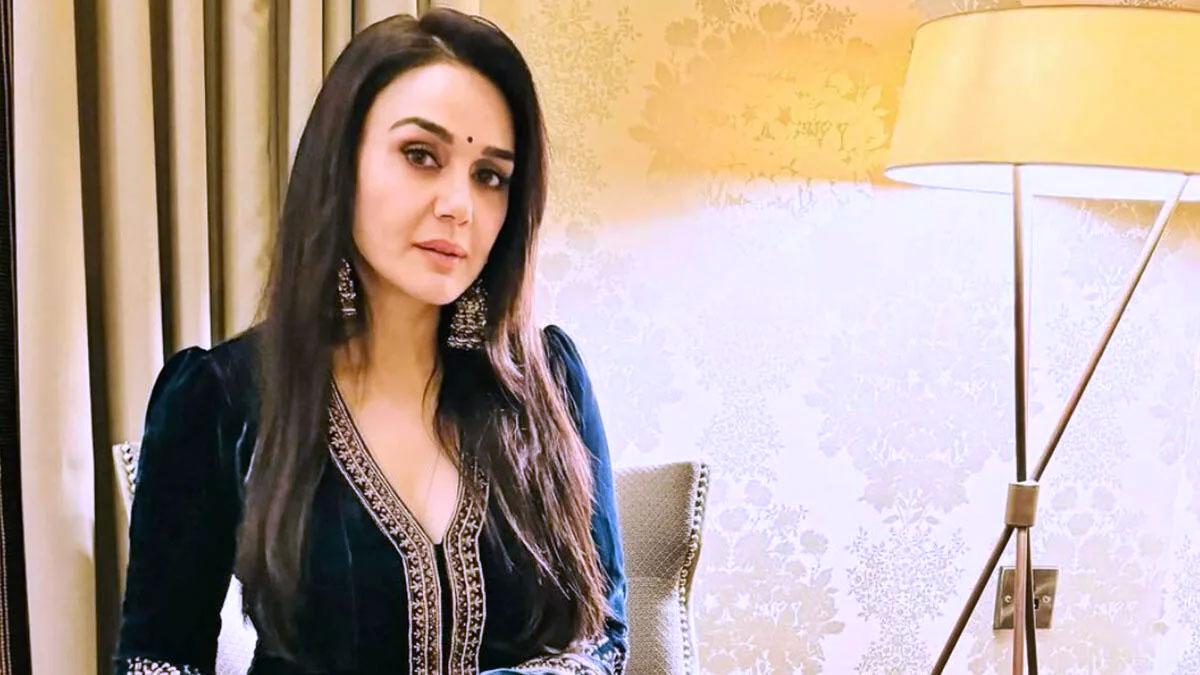 গাড়ি দুর্ঘটনায় ভালোবাসার মানুষকে হারিয়ে এখনও কাঁদেন প্রীতি