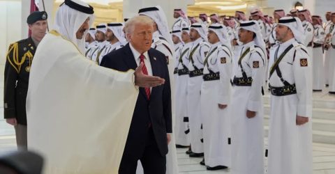 সৌদি সফর শেষে কাতারে ডোনাল্ড ট্রাম্প