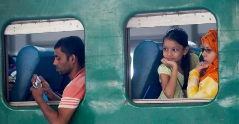 পাকিস্তান সীমান্তবর্তী ভারতের ৮ শহরে ফ্লাইট বাতিলের হিড়িক