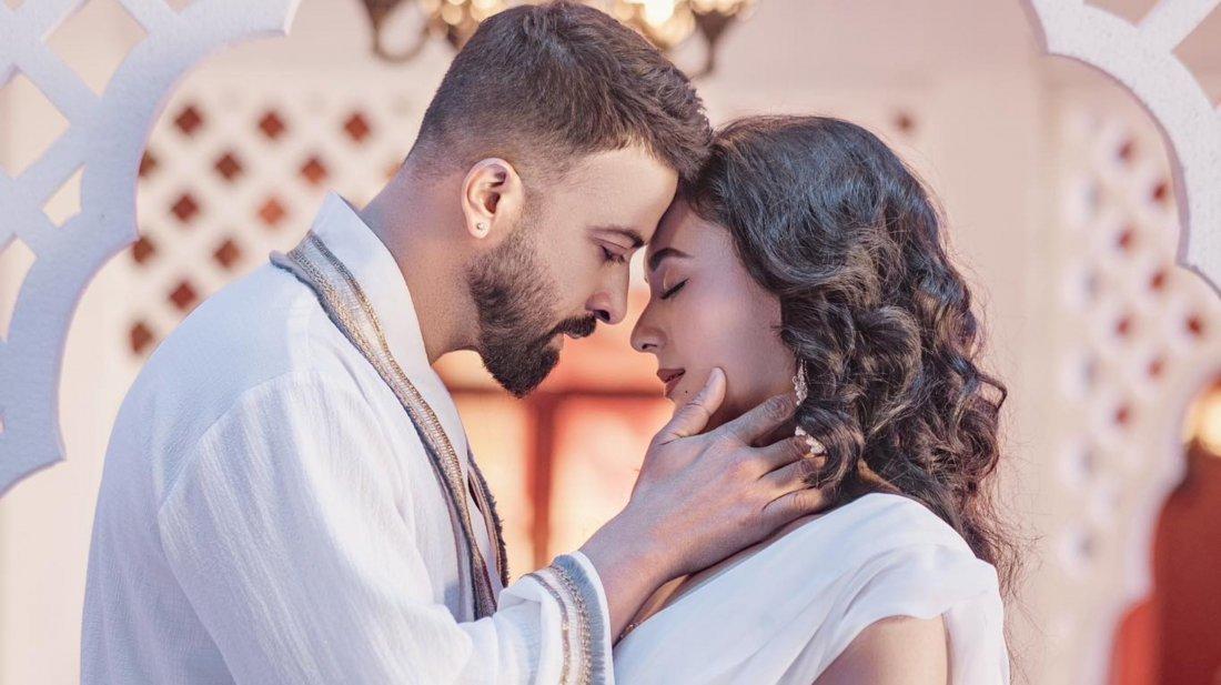 পাইরেসির কবলে ‘তাণ্ডব’, হুঁশিয়ারি নির্মাতার