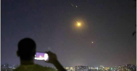 তৃতীয়পক্ষ হামলায় অংশ নিলে পূর্ণমাত্রার যুদ্ধ শুরু হবে : ইরান