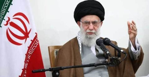 যুক্তরাষ্ট্রের সাহায্য চাওয়া ইসরায়েলের ‘দুর্বলতার লক্ষণ’: খামেনি