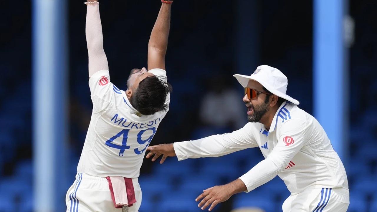 ‘পাপ কাউকে ছাড়ে না’ ভারতীয় ক্রিকেটারের পোস্ট ঘিরে জল্পনা