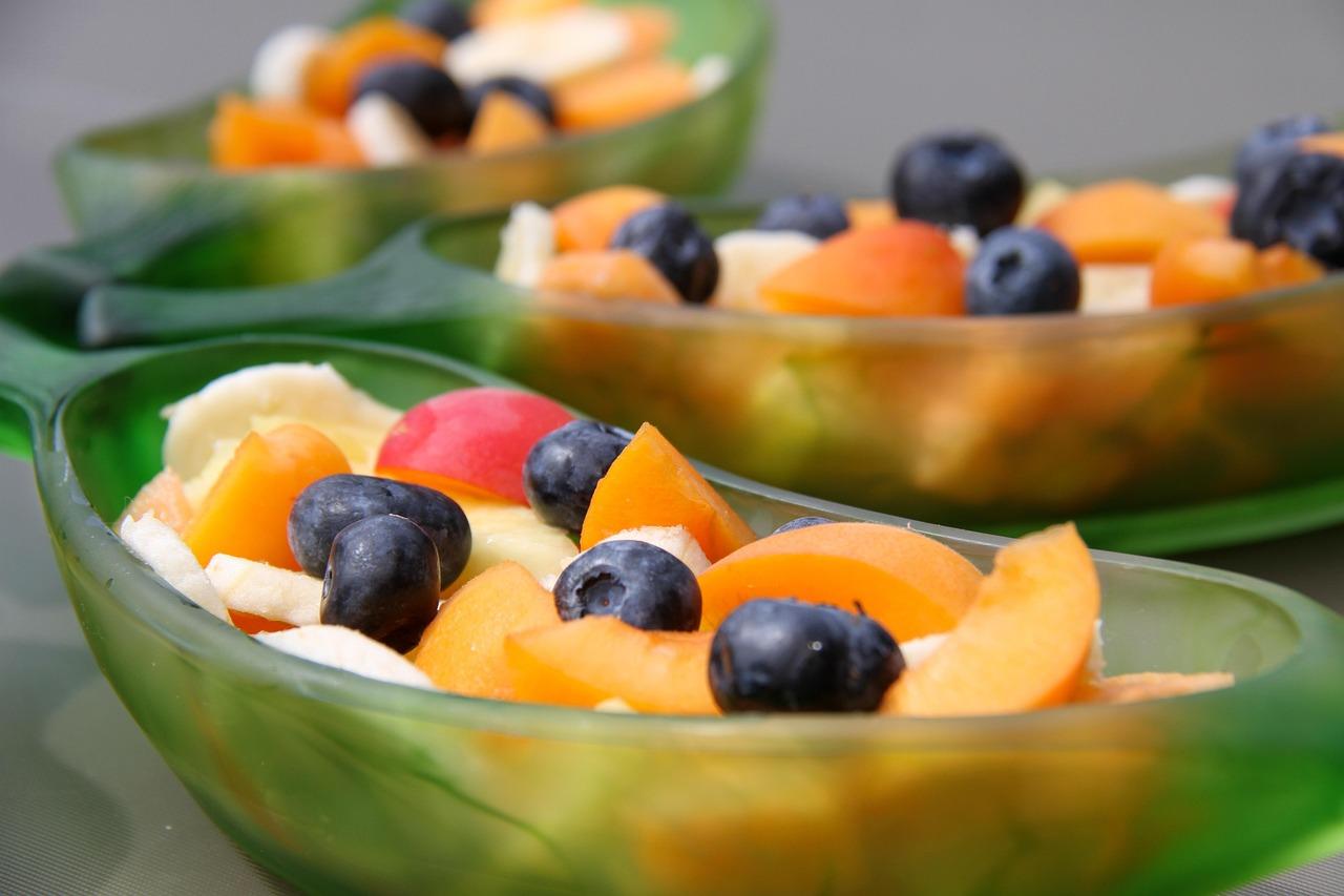 সকালে খালি পেটে এই ৩ খাবার কখনোই খাবেন না