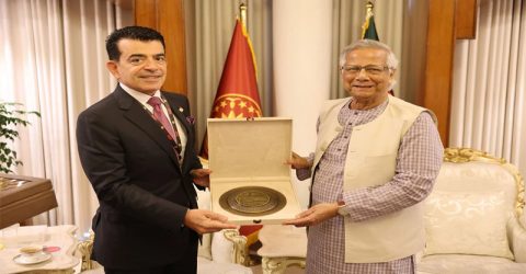 প্রধান উপদেষ্টার সঙ্গে সৌজন্য সাক্ষাতে মিলিত হলেন আইসেস্কো মহাপরিচালক