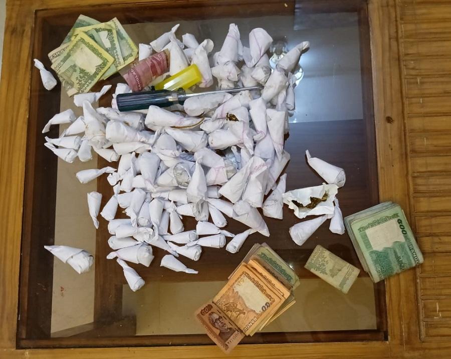 সিটিটিসি ৩৫০ গ্রাম গাঁজাসহ দুই মাদক ব্যবসায়ীকে আটক করেছে