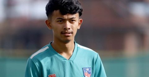 পুলিশ এফসিতে পা রাখছেন নেপালি ফুটবলার আয়ুস ঘালান