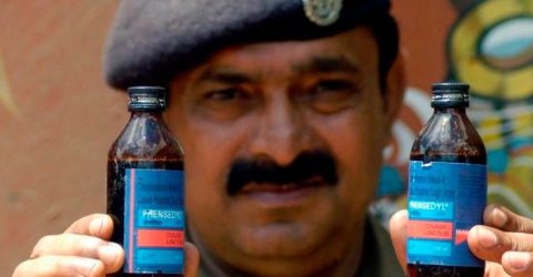 কাশির সিরাপে মৃত্যু ১২ শিশুর, জরুরি সতর্কতা জারি ভারতে