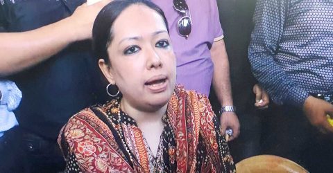 এক রুমিনকে ঠেকাতে ৭ জন প্রার্থীর জোট