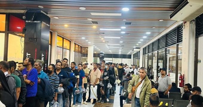 ৩০৯ বাংলাদেশি  ফিরল লিবিয়া থেকে !