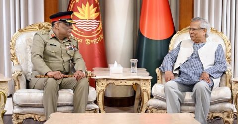 প্রধান উপদেষ্টার সঙ্গে পাকিস্তানের যৌথ বাহিনীর চেয়ারম্যানের সৌজন্য সাক্ষাৎ!