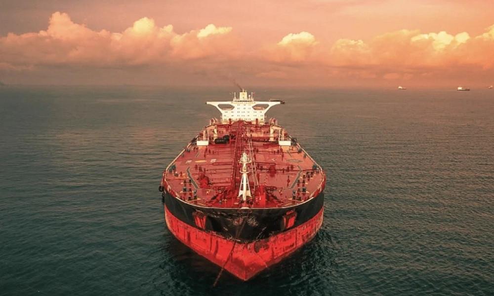 অকটেন-ফার্নেস অয়েল নিয়ে কাল চট্টগ্রামে আসবে আরো দুই জাহাজ