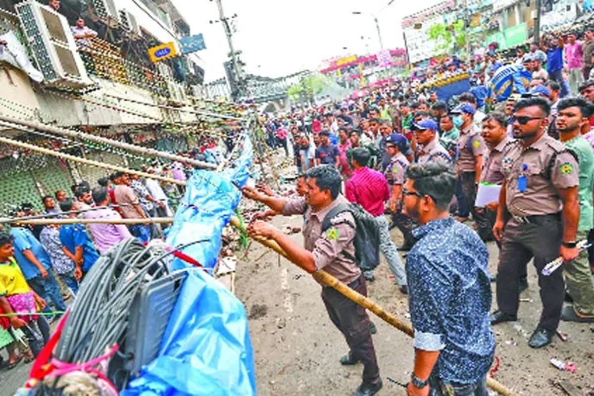 হকার পুনর্বাসনে জোর দেওয়ার সুপারিশ