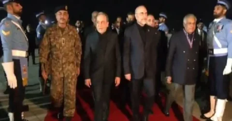 ইসলামাবাদে ইরানের প্রতিনিধিদল, যোগ দিচ্ছেন মার্কিন ভাইস প্রেসিডেন্ট