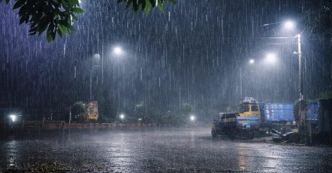 ৬ জেলায় ঝড়ের শঙ্কা, নদীবন্দরে সতর্কতা