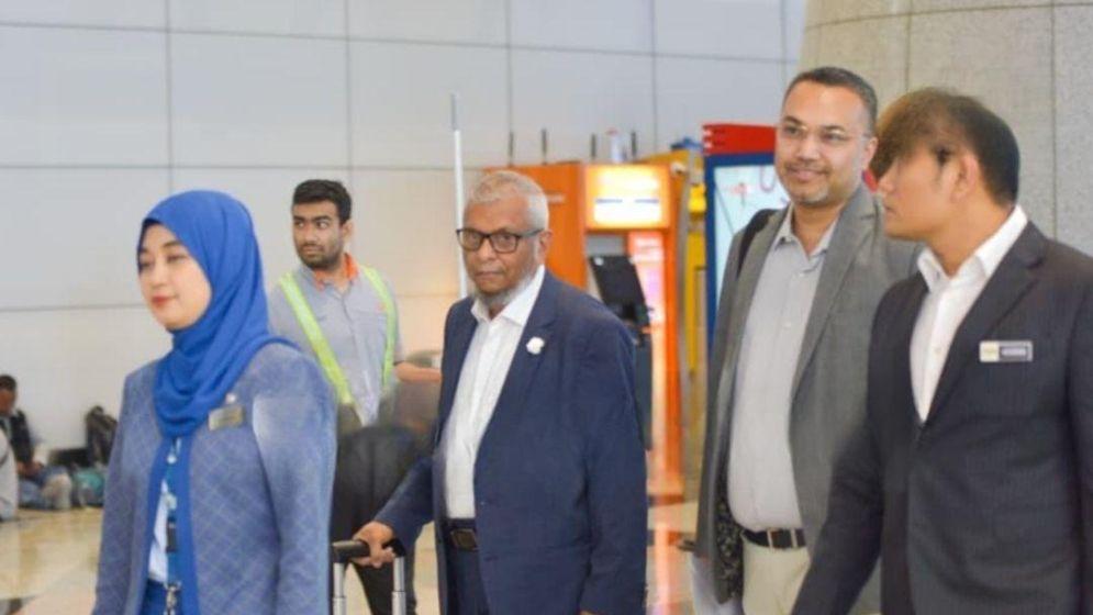 বন্ধ শ্রমবাজার খুলতে মালয়েশিয়ায় মন্ত্রী-উপদেষ্টা