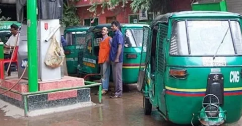 তেলের পর গ্যাসের জন্য হাহাকার