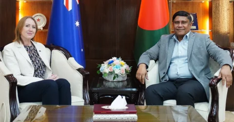 প্রধানমন্ত্রীর প্রতিরক্ষা উপদেষ্টার সঙ্গে অস্ট্রেলিয়ান হাইকমিশনারের সাক্ষাৎ