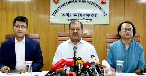 বিদ্যুৎ-জ্বালানি খাতে আগের সরকারের চুরি ও পাচারের বোঝা বহন করতে হচ্ছে: তথ্যমন্ত্রী