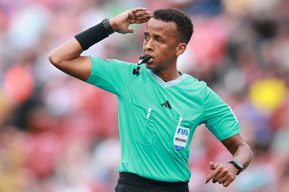 যুক্তরাষ্ট্র ঢুকতে না পারা সেই রেফারিকে সুখবর দিল ফিফা